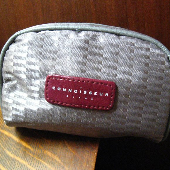 ✈️ United Airlines Tulip Logo Toiletry Bag - Picture 1 of 5